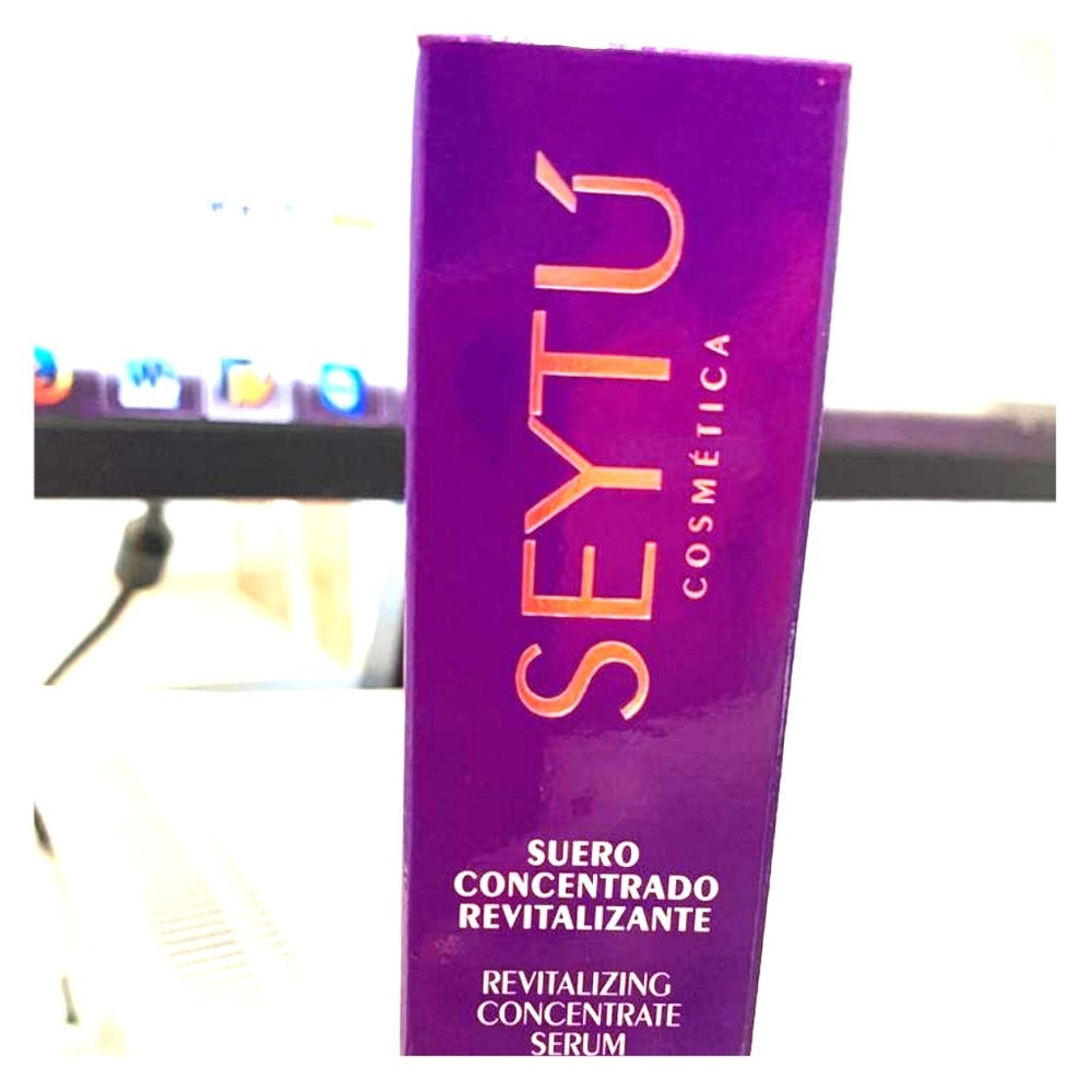 Suero facial y Maquillaje